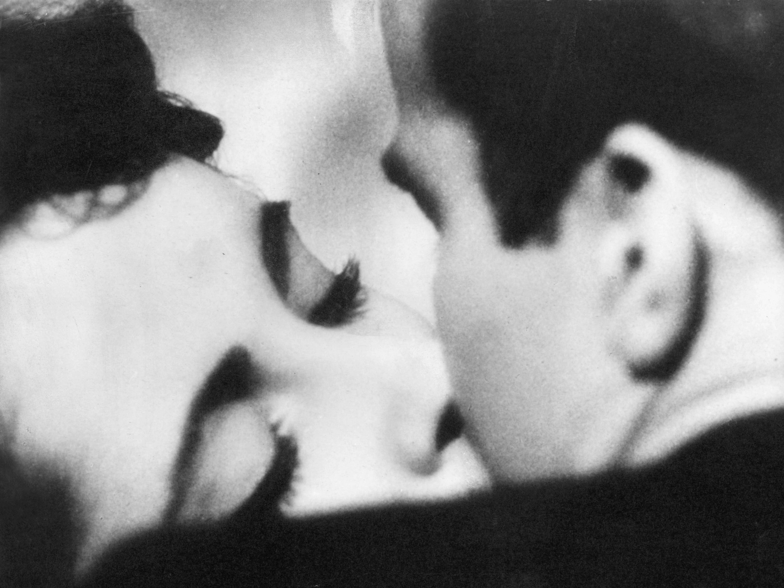 35 Striking Photographs of a Young Elizabeth Taylor