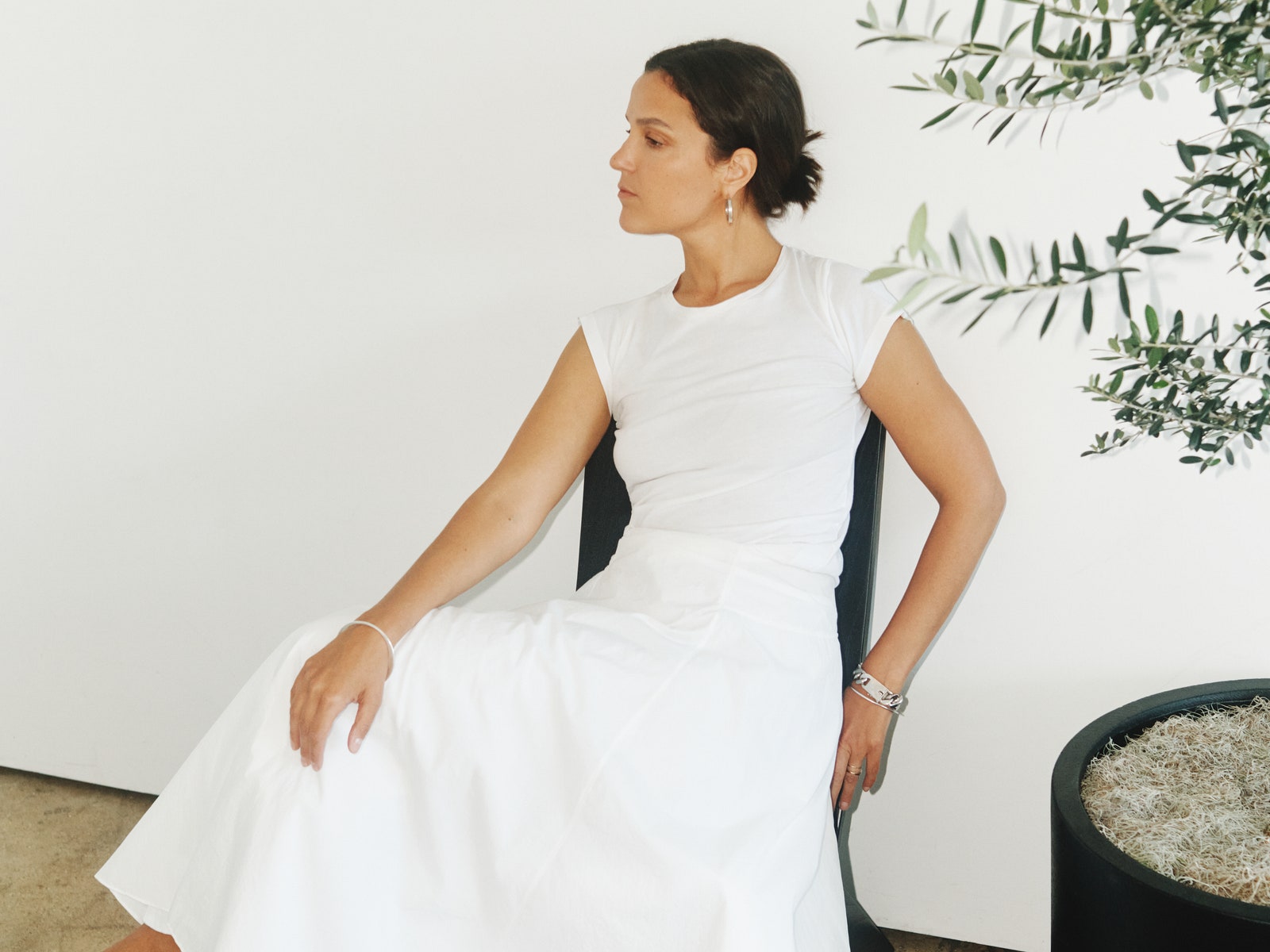 9-5: How Another Tomorrow’s Elizabeth Giardina Achieves the Ultimate Effortless Work Uniform