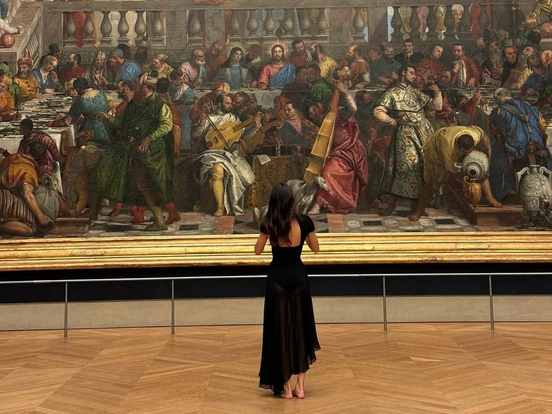 Kendall Jenner Stepped Out For a Chic (and Barefoot?) Museum Date With Bad Bunny at the Louvre