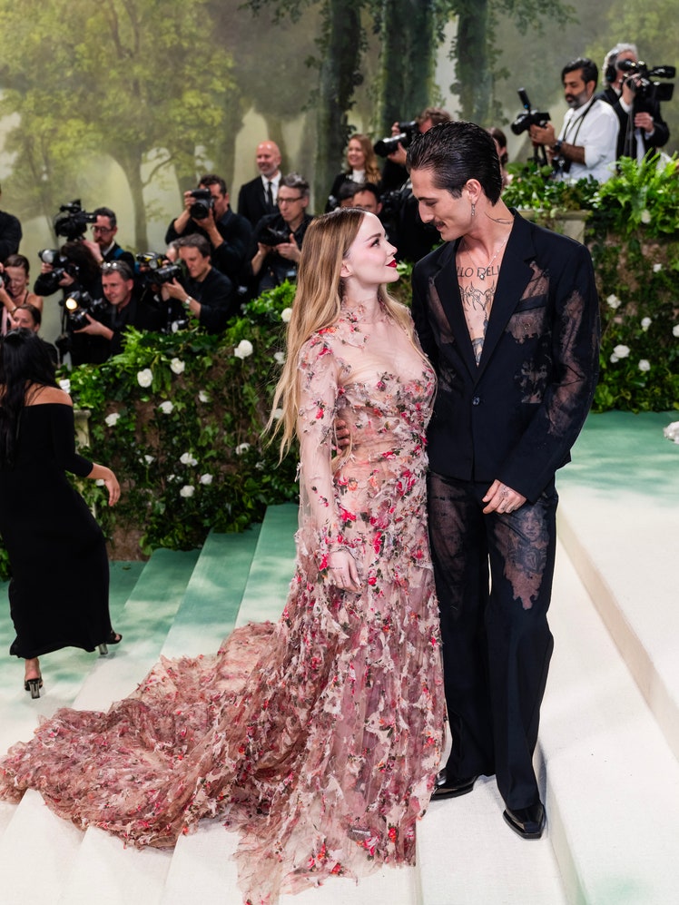 Damiano David and Dove Cameron&#39;s first Met Gala Celebrated the Romance of Unstructured Classics