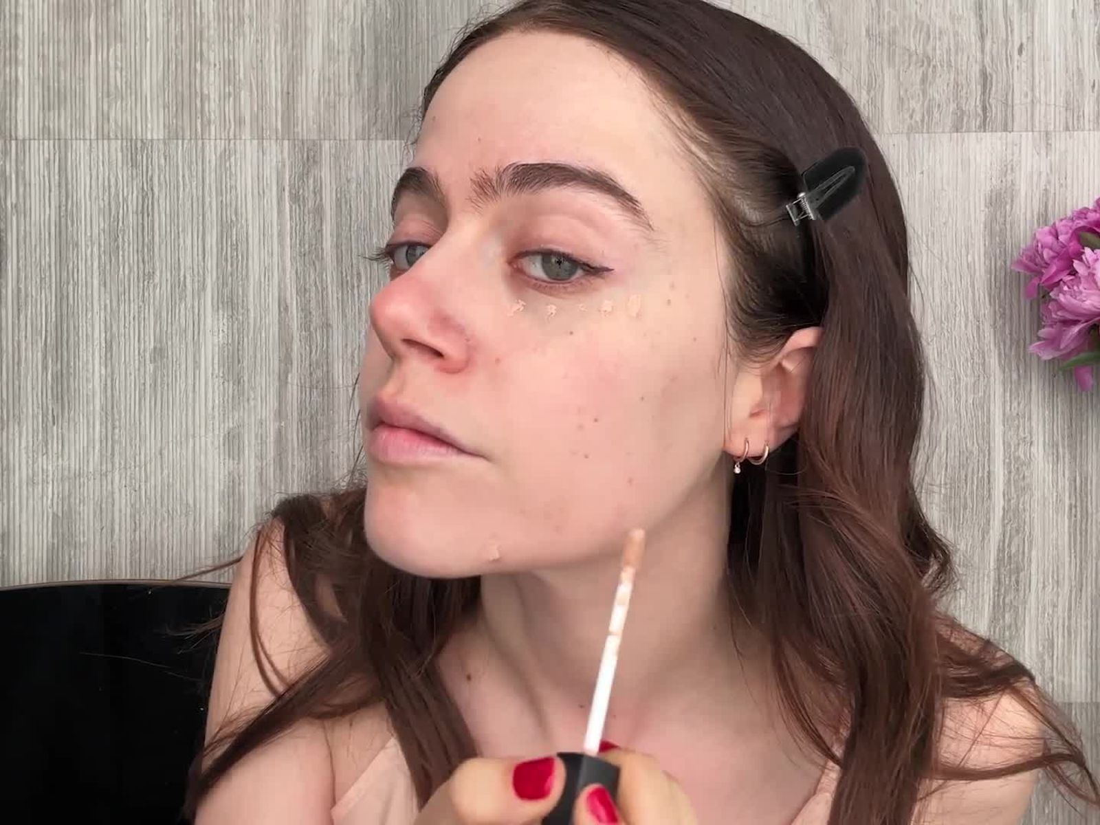Molly Gordon's Guide to Face Cryotherapy and Natural Makeup Look